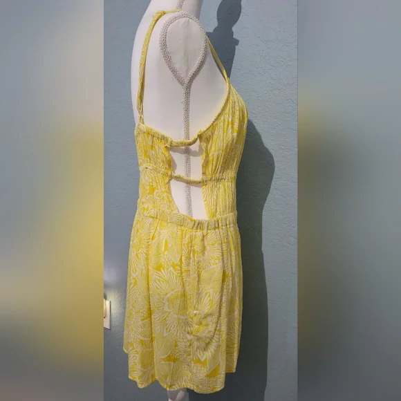 Arizona Jeans Co. Sunflower Print Romper NWT - Picture 4 of 11